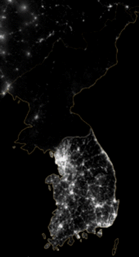 https://upload.wikimedia.org/wikipedia/commons/thumb/f/fe/KoreaAtNight20121205_NASA.png/170px-KoreaAtNight20121205_NASA.png