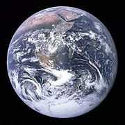 https://upload.wikimedia.org/wikipedia/commons/thumb/9/97/The_Earth_seen_from_Apollo_17.jpg/180px-The_Earth_seen_from_Apollo_17.jpg