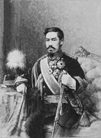 https://upload.wikimedia.org/wikipedia/commons/thumb/2/2d/Meiji_tenno1.jpg/200px-Meiji_tenno1.jpg
