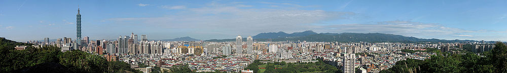 https://upload.wikimedia.org/wikipedia/commons/thumb/7/7b/Taipei_from_Tiger_Mountain.jpg/1000px-Taipei_from_Tiger_Mountain.jpg