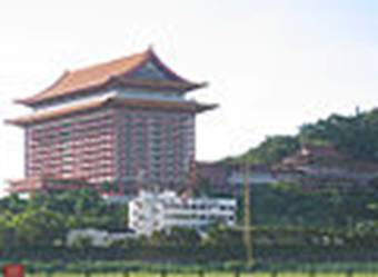 https://upload.wikimedia.org/wikipedia/commons/thumb/5/58/Liyu_2004c_The_Grand_Hotel_Taipei.jpg/120px-Liyu_2004c_The_Grand_Hotel_Taipei.jpg